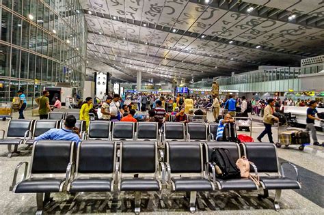 Kolkata Airport (CCU) to Salt Lake Sector V .